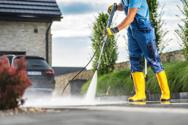 Best Post-Construction Pressure Washing  in Dewitt, IA